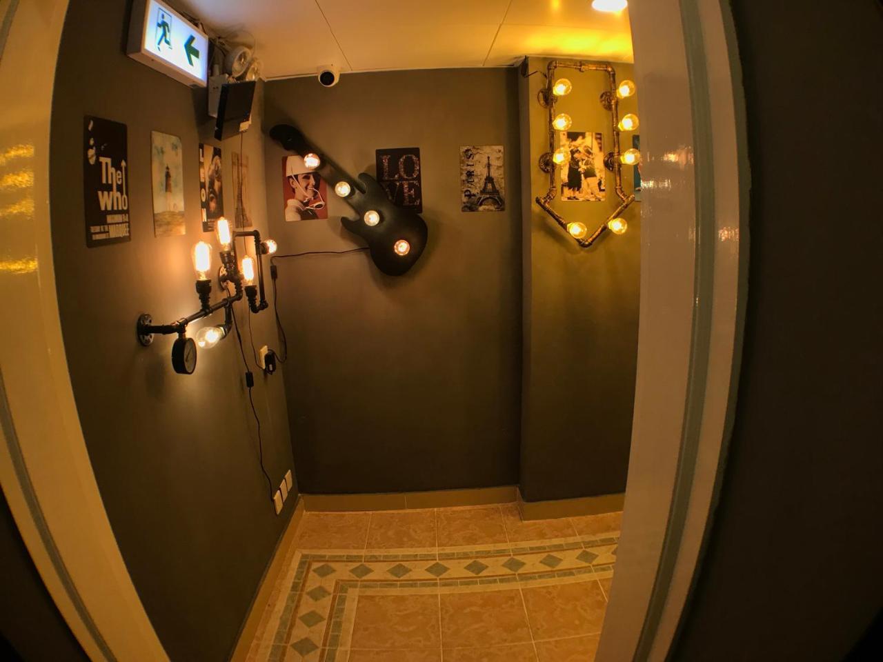 Soso Hostel Гонконг Экстерьер фото